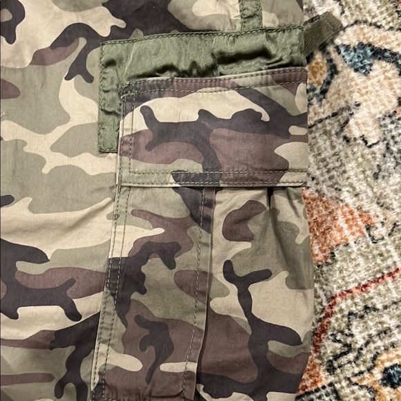 Abercrombie & Fitch Camouflage Cargo Pants sz 20 short - Picture 4 of 7